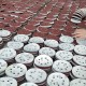 【Komori森森機具】現貨 紅砂5寸8孔植絨砂紙 氧化鋁125氣磨拋光砂紙 圓盤砂紙 打磨機自粘砂紙打磨牆面砂紙批發打磨機 砂紙 【Komori森森機具】現貨 紅砂5寸8孔植絨砂紙 氧化鋁125氣磨拋光砂紙 圓盤砂紙 打磨機自粘砂紙打磨牆面砂紙批發打磨機 砂紙